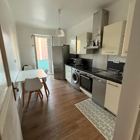 Apartment Grand T2 - Proche Port Et Transports Ajaccio (Corsica)