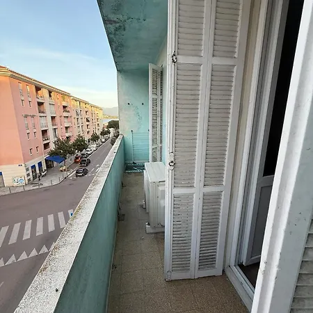 Apartment Grand T2 - Proche Port Et Transports