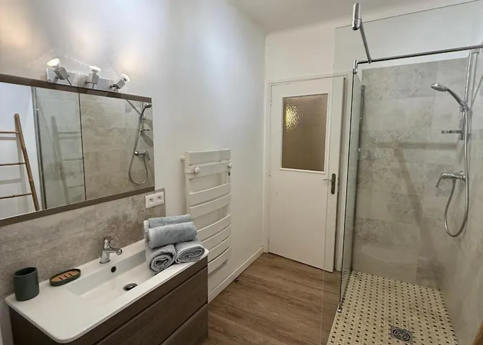 Grand T2 - Proche Port Et Transports 公寓